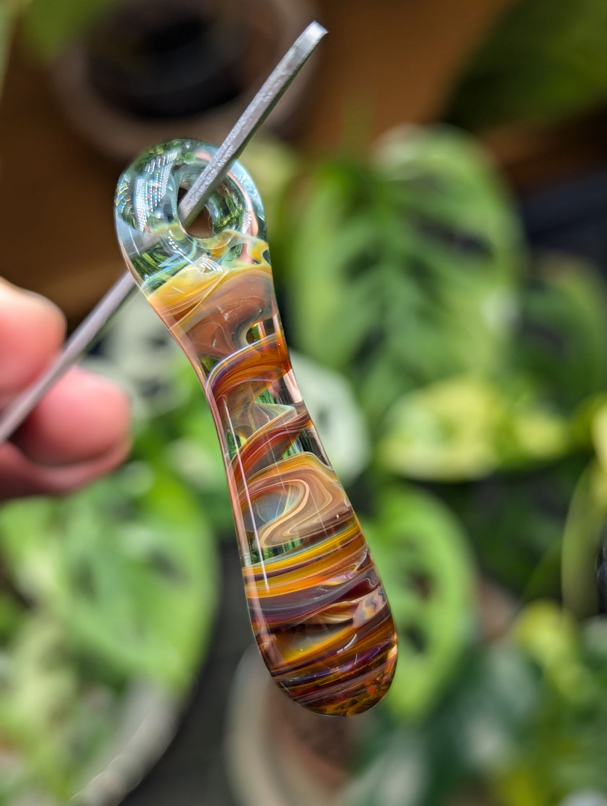 swirled teardrop pendant